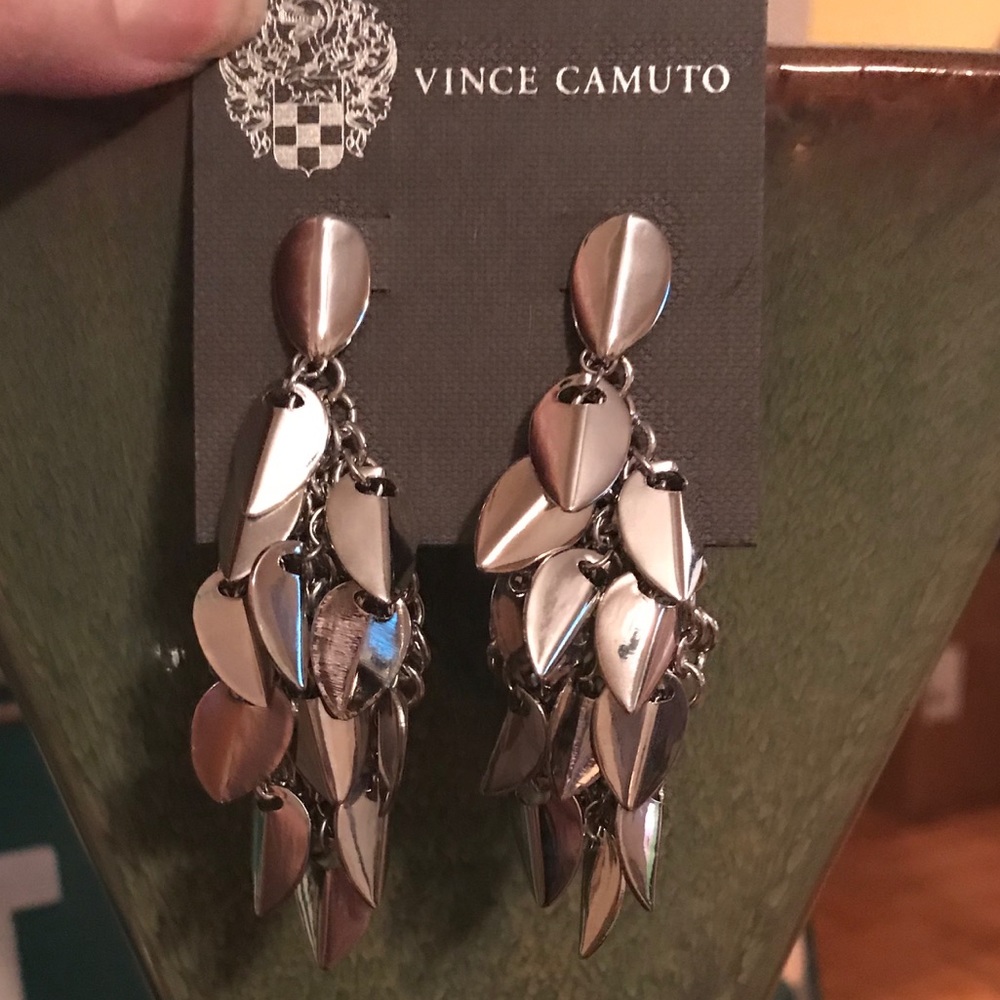 🆕 Vince Camuto Social Spheres waterfall earrings